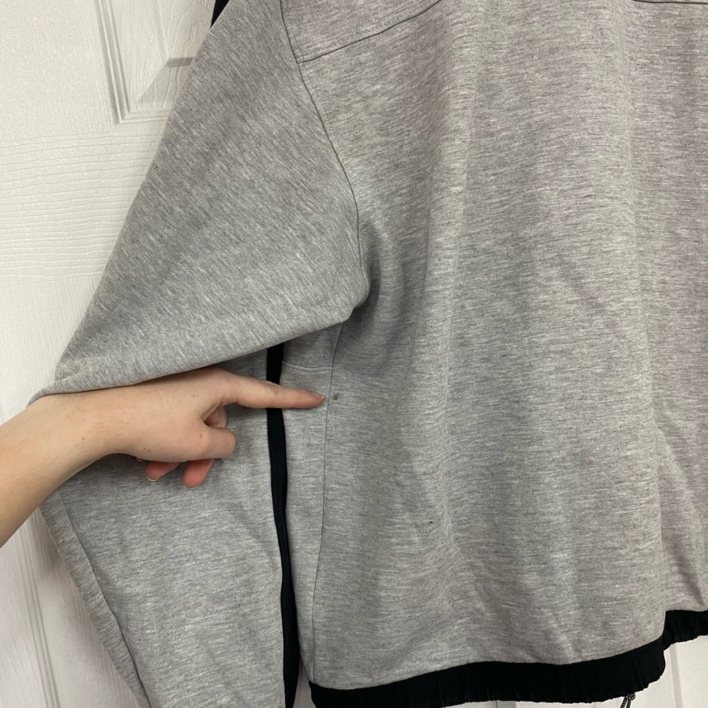 The North Face Women's Zip-Up Gray and Black Sweater - Picture 10 of 11